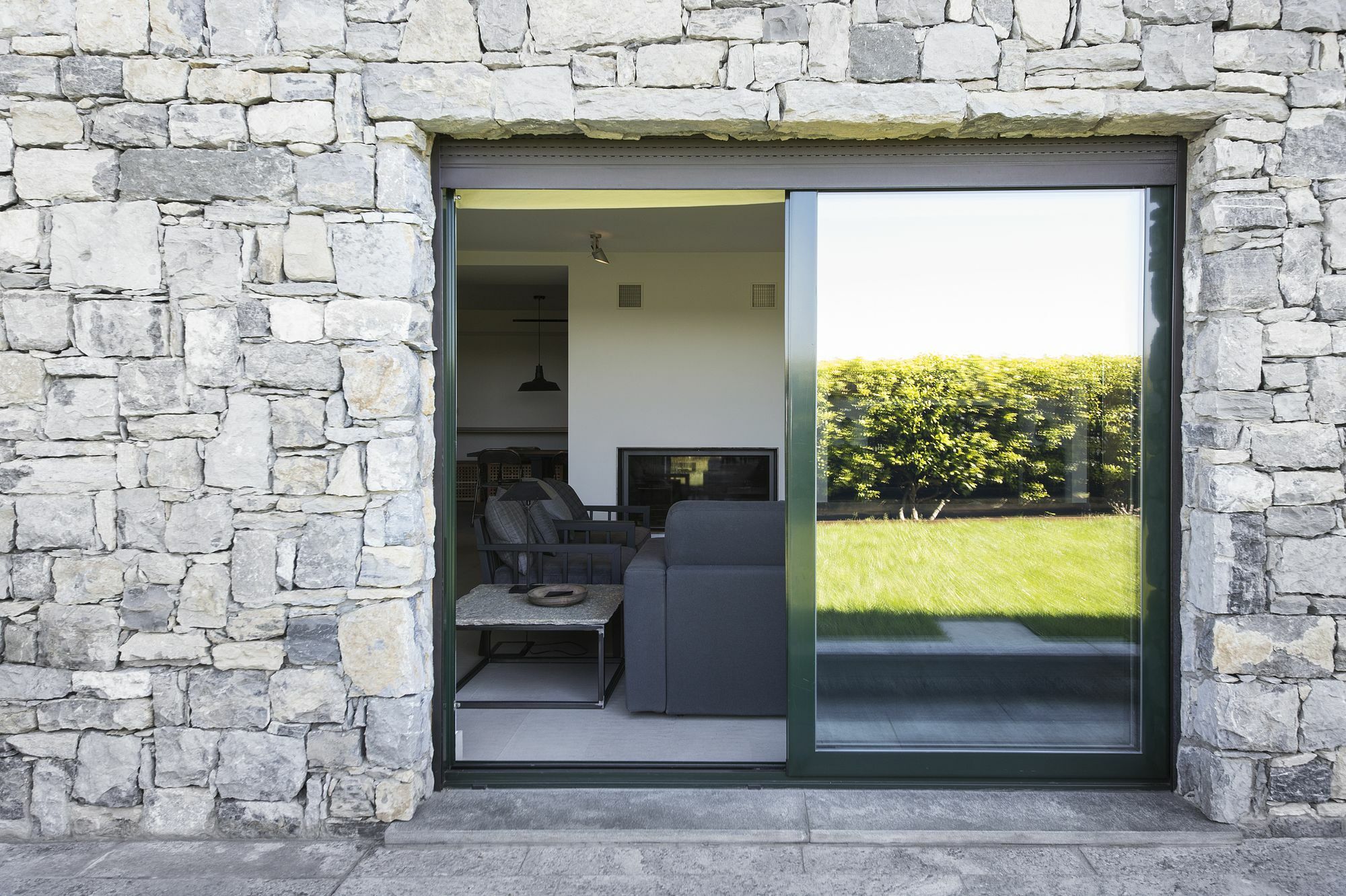 & Pool-como House-160 Mt-private Indoor Swimming Pool, Heated Year-private Covered Parking-private Garden And Terrace-fully Equipped Kitchen *